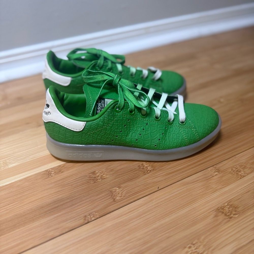 Adidas Sneakers Youth Size 4 Green Reptile Stan Smith Embossed Streetwear